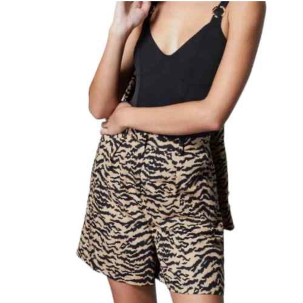 Good American Women’s Leopard Tiger Animal Print Shorts High Rise Tan Black